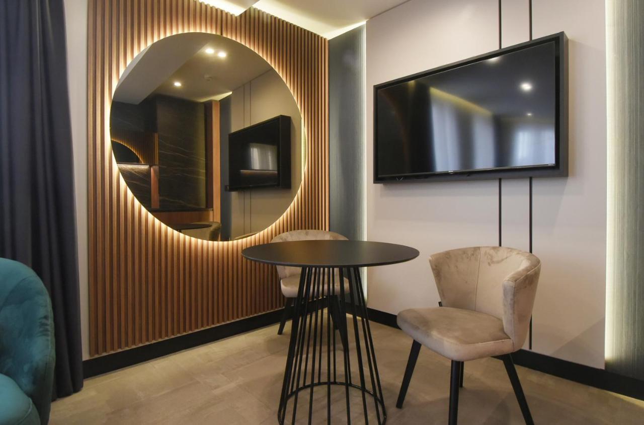 Grandeur Apartment *