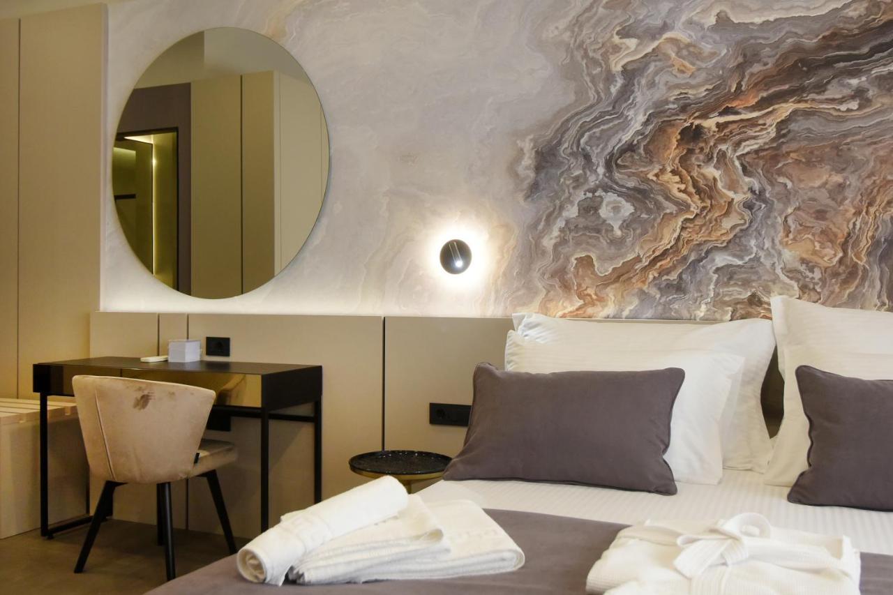 Grandeur Apartment *