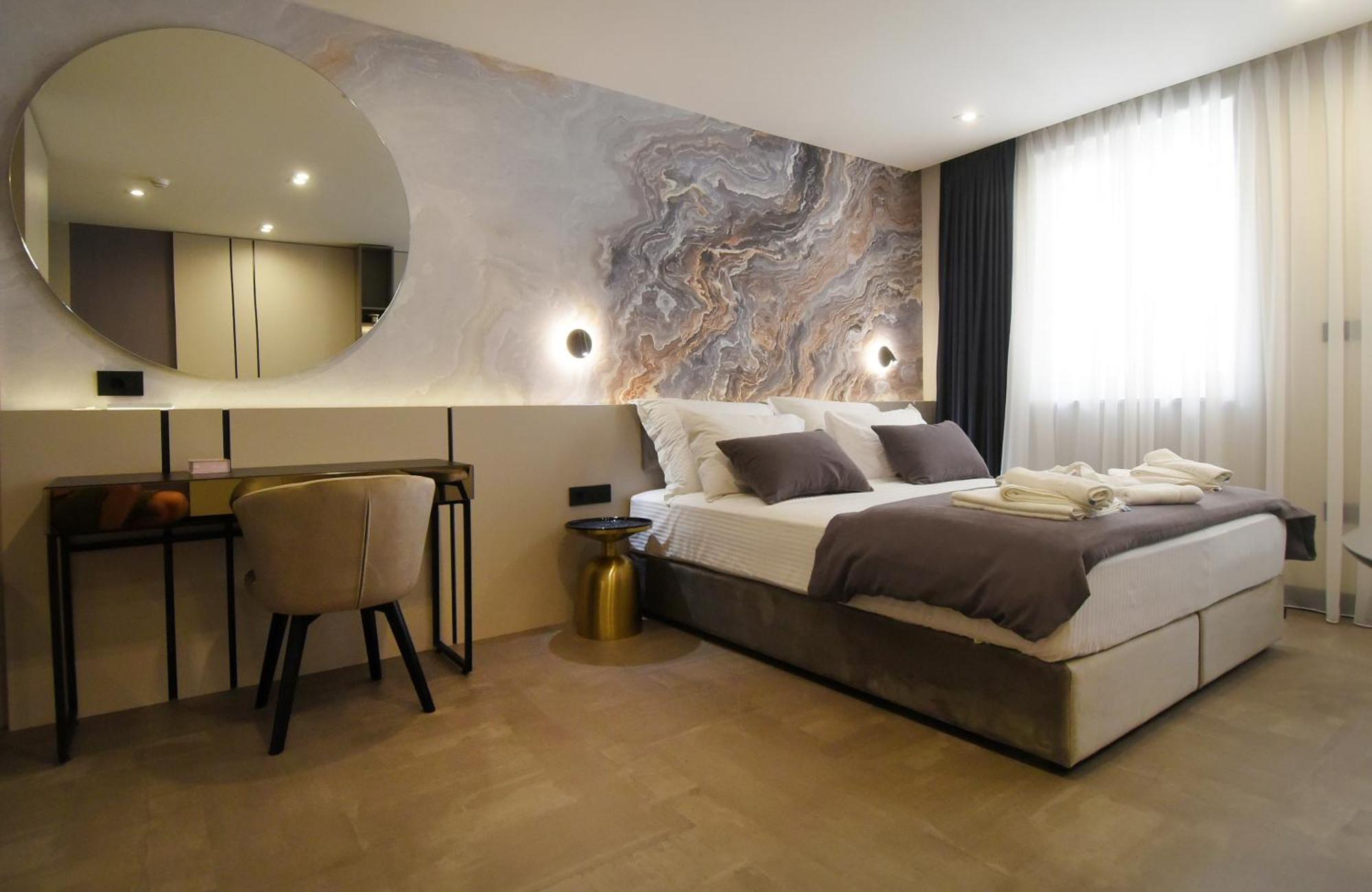 Apartment Grandeur *
