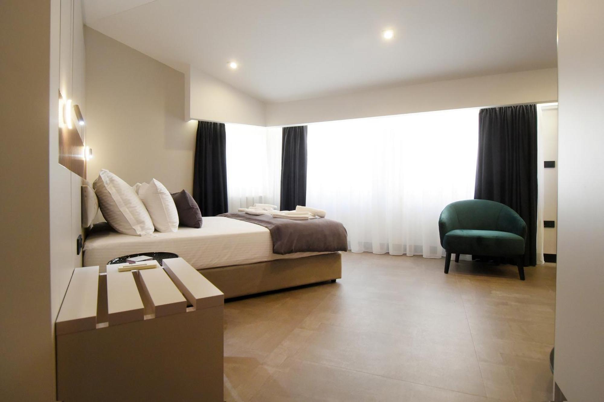 Apartment Grandeur *